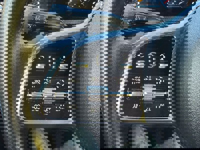 Image Mercedes-Benz 汃獡敳䄠 A 180 1.3 136 Progressive Line Full leds GPS Caméra Carplay Sièges chauffants Régul Clim auto bi-zon